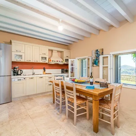 Siora Tanto Rustic Villa